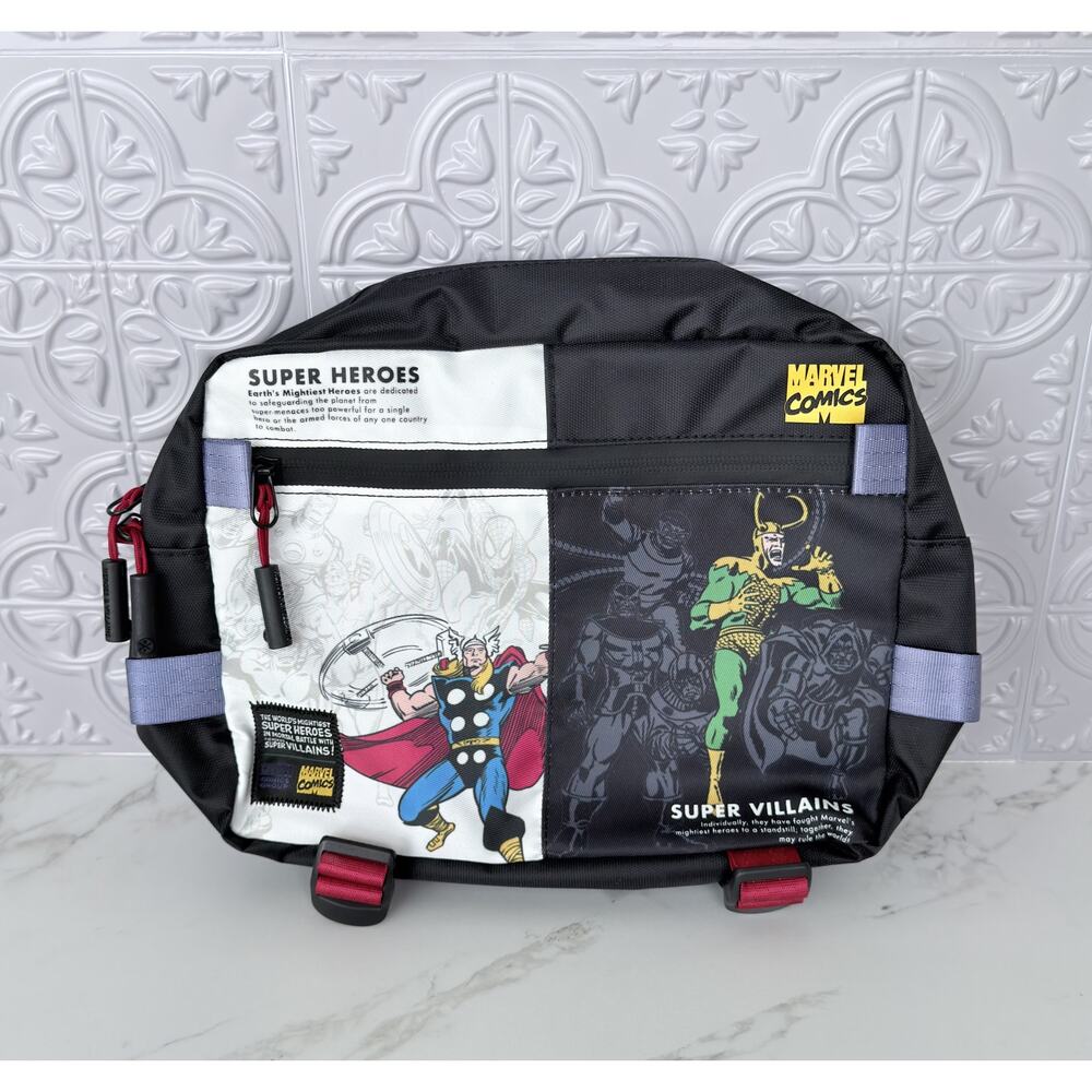 Marvel Avengers Heroes and Villains Collection - Thor & Loki Comic Art Hip Pack